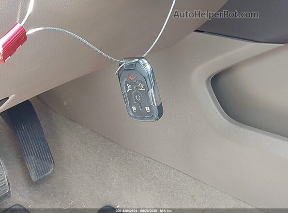 1GNSKHKC7JR309168 2018 CHEVROLET SUBURBAN Белый 