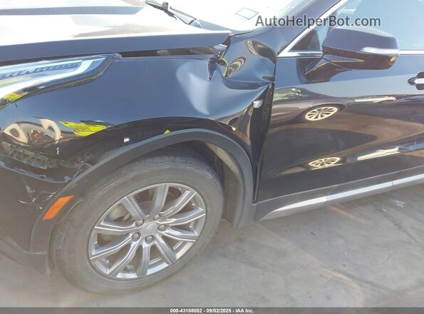 1GYFZDR40NF100112 2022 CADILLAC XT4 Black 