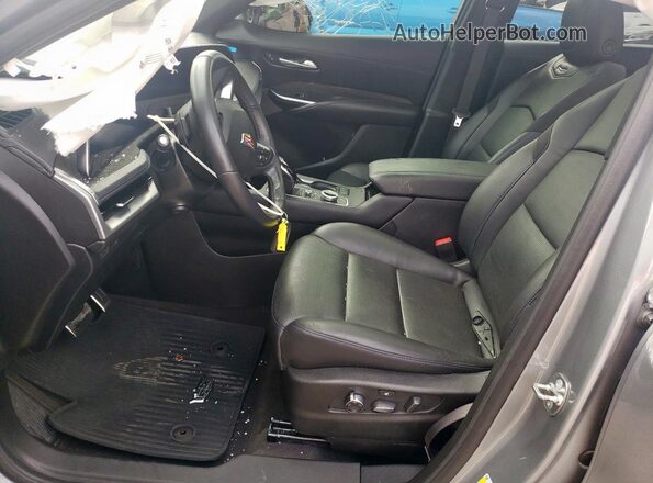 1GYFZER47RF217570 2024 CADILLAC XT4 Silver 