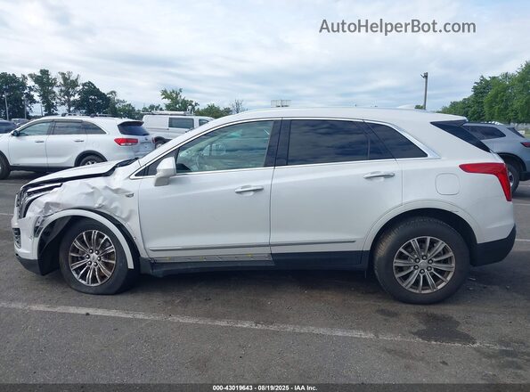 1GYKNDRS2JZ166310 2018 CADILLAC XT5 White 