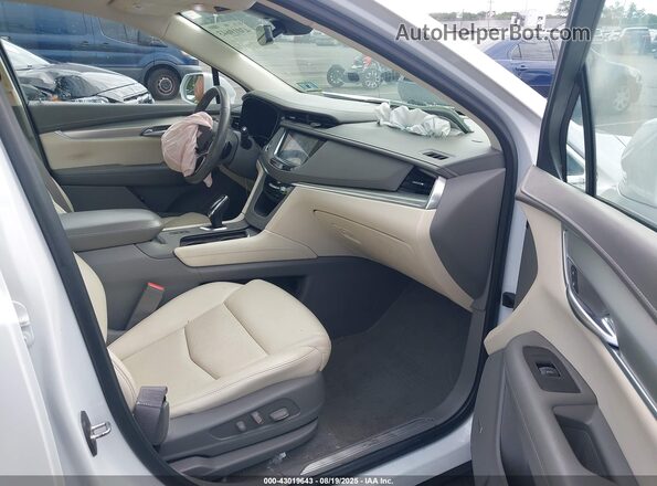 1GYKNDRS2JZ166310 2018 CADILLAC XT5 White 