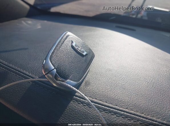 1GYKPCRS0LZ175644 2020 CADILLAC OTHER Черный Вид панели приборов