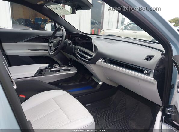 1GYKPSRL8RZ113985 2024 CADILLAC OTHER Blue Vista interior delantera