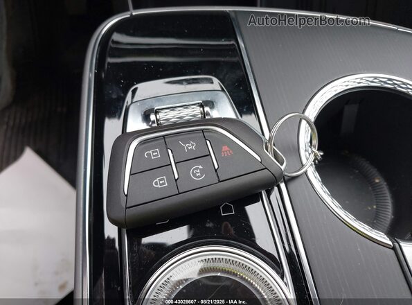 1GYKPSRL8RZ113985 2024 CADILLAC OTHER Blue Vista del salpicadero