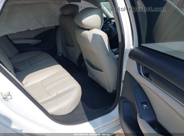 1HGCV1F14LA113258 2020 HONDA ACCORD White Widok naklejki z numerem VIN