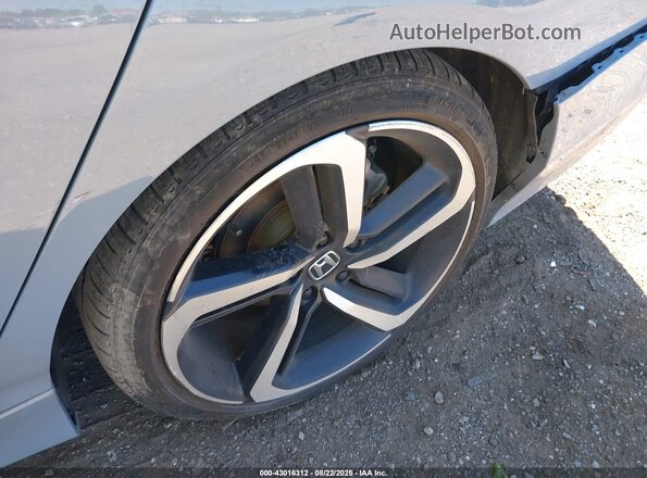 1HGCV2F38NA023590 2022 HONDA ACCORD Light Blue Вид панели приборов