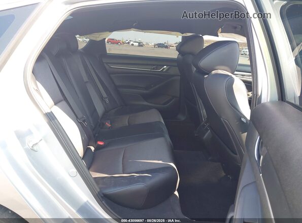 1HGCV2F39JA052249 2018 HONDA ACCORD Серебряный 