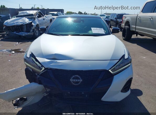 1N4AA6EV0PC513031 2023 NISSAN MAXIMA SR White Rear interior view