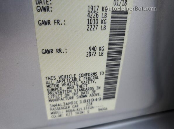1N4AL3AP0JC180949 2018 NISSAN ALTIMA Silver Widok komory silnika