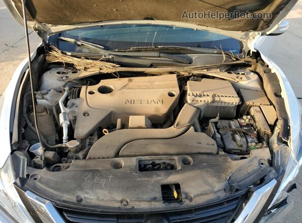 1N4AL3AP0JC180949 2018 NISSAN ALTIMA Silver Widok wnętrza z tyłu