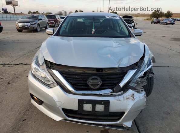 1N4AL3AP0JC180949 2018 NISSAN ALTIMA Silver Widok z przodu
