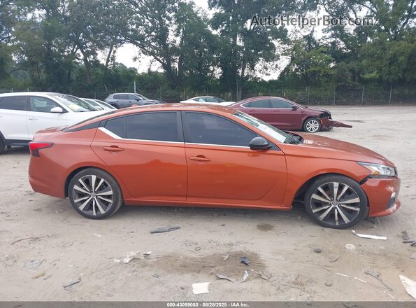 1N4BL4CV4LC122626 2020 NISSAN ALTIMA Оранжевый Вид задней части салона