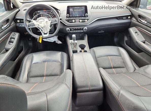 1N4BL4CV7MN397123 2021 NISSAN ALTIMA Red Widok deski rozdzielczej