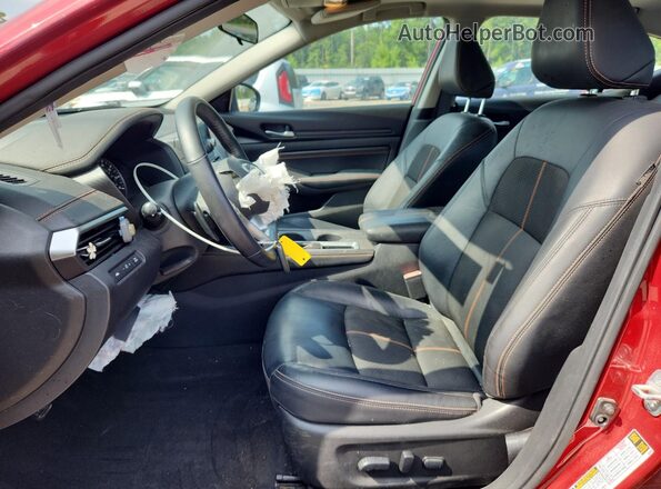 1N4BL4CV7MN397123 2021 NISSAN ALTIMA Red Widok wnętrza z przodu