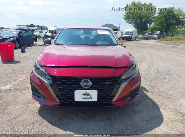 1N4BL4CW6SN333998 2025 NISSAN ALTIMA Maroon Вид задньої частини салону