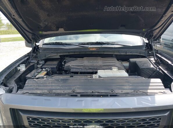 1N6AA1FB1RN113985 2024 NISSAN TITAN XD Gray Widok z tyłu