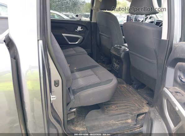 1N6AA1FB1RN113985 2024 NISSAN TITAN XD Gray Widok naklejki z numerem VIN