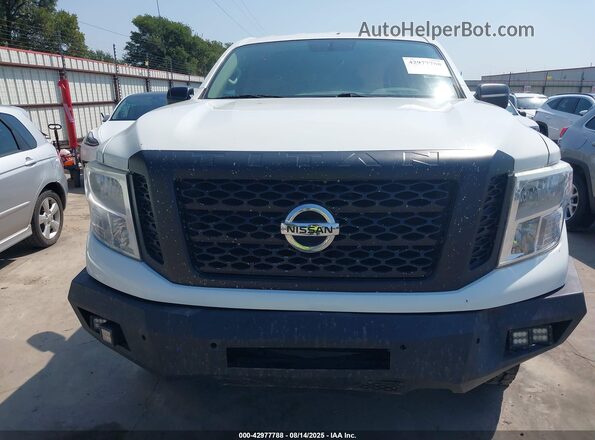 1N6BA1F37HN556251 2017 NISSAN TITAN XD White Vista del cuadro de instrumentos