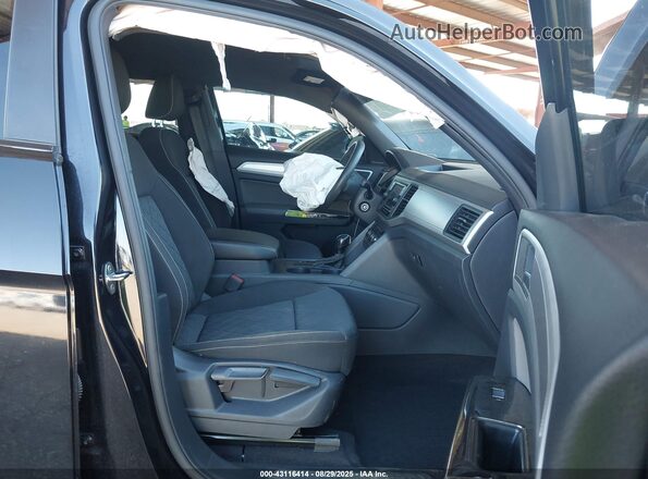 1V2AC2CA1MC224313 2021 VOLKSWAGEN ATLAS Black Front interior view