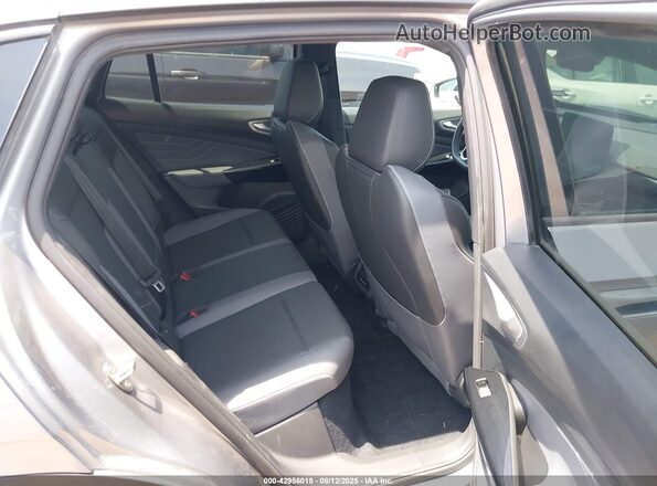 1V2FMPE88PC015195 2023 VOLKSWAGEN ID.4 Silver Widok naklejki z numerem VIN