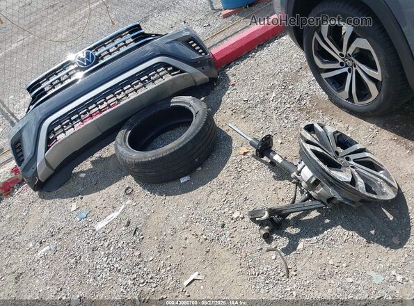 1V2KC2CA2MC213518 2021 VOLKSWAGEN ATLAS Gray Widok zestawu wskaźników