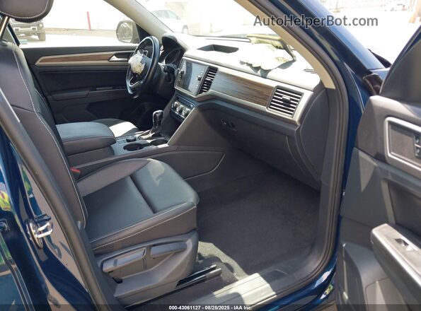 1V2LP2CA1MC524902 2021 VOLKSWAGEN ATLAS Синий Вид салона спереди