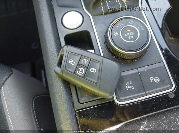1V2TE2CA3MC202753 2021 VOLKSWAGEN ATLAS Синий Вид панели приборов