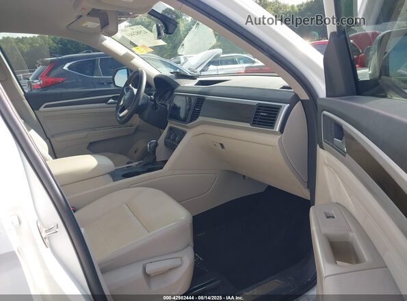 1V2WR2CA8MC556155 2021 VOLKSWAGEN ATLAS White Vista interior delantera