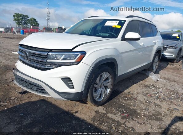 1V2WR2CA8MC556155 2021 VOLKSWAGEN ATLAS White Vista tres cuartos delantera izquierda