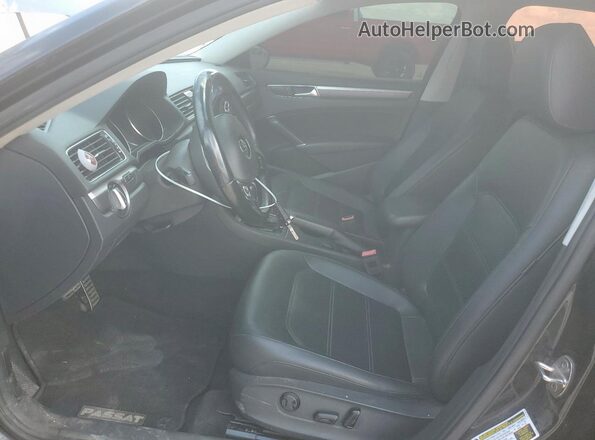 1VWAA7A30JC034228 2018 VOLKSWAGEN PASSAT Black 