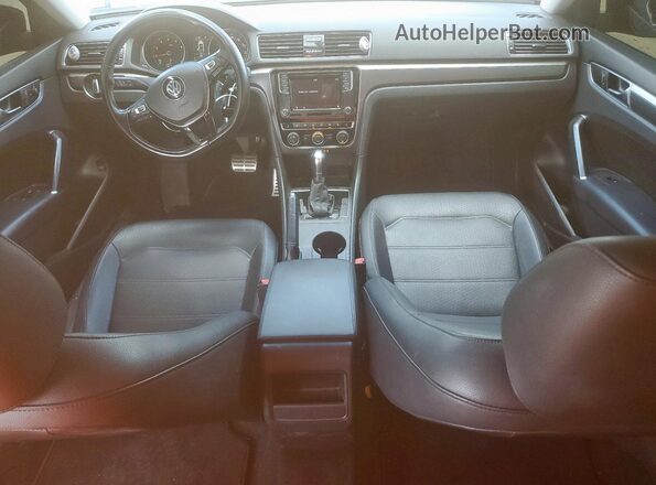 1VWAA7A30JC034228 2018 VOLKSWAGEN PASSAT Black 