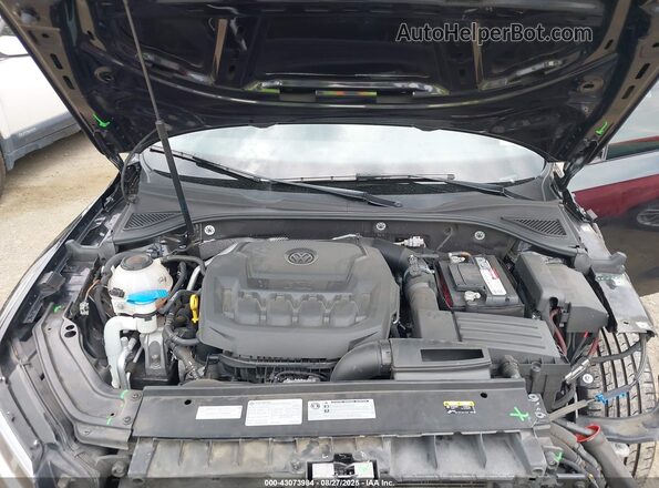 1VWBA7A32JC032517 2018 VOLKSWAGEN PASSAT Черный 