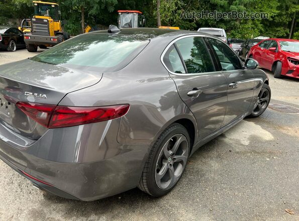 ZARFAEEN9H7544398 2017 ALFA ROMEO GIULIA Серый 