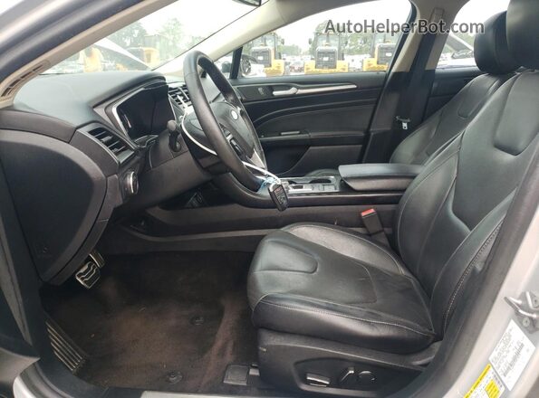 3FA6P0RU4JR128504 2018 FORD FUSION Silver 