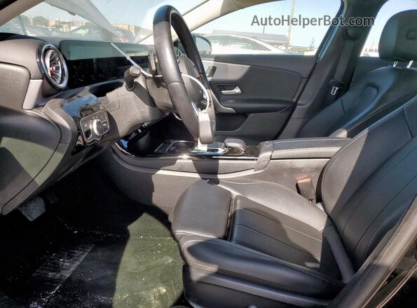 W1K3G4EB0LJ227686 2020 MERCEDES-BENZ A-CLASS Black 