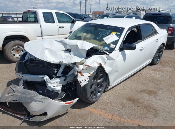 2C3CCAAG4PH676712 2023 CHRYSLER 300 White წინა მარცხენა ხედი სამი მეოთხედიდან
