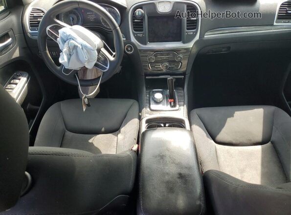 2C3CCAAGXJH265144 2018 CHRYSLER 300 White 