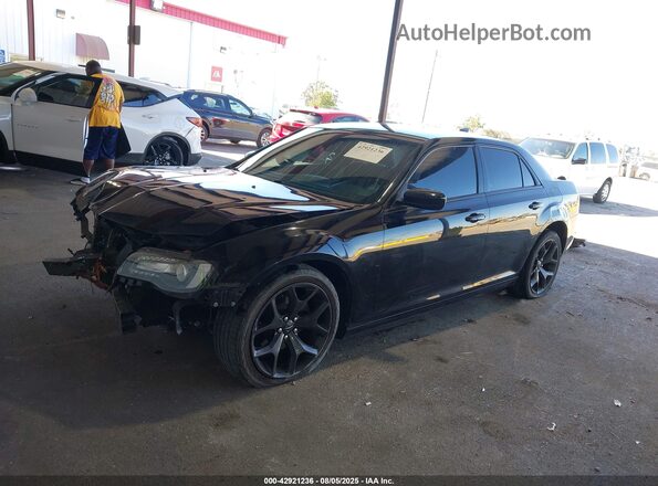 2C3CCABG2LH250123 2020 CHRYSLER 300 Black 