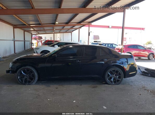 2C3CCABG2LH250123 2020 CHRYSLER 300 Black 