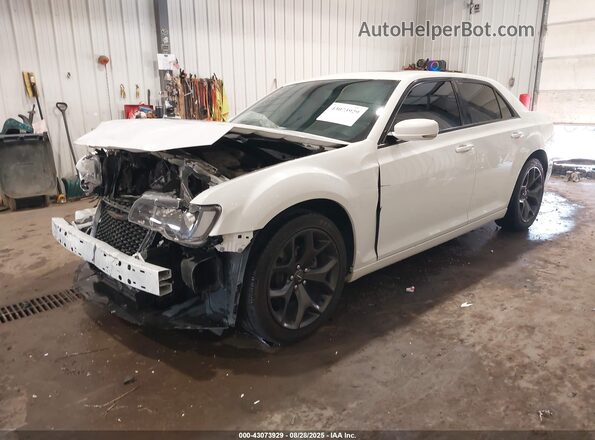 2C3CCABG7MH537412 2021 CHRYSLER 300 White Vista tres cuartos delantera izquierda