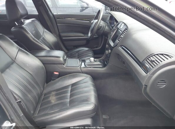 2C3CCABGXJH278104 2018 CHRYSLER 300 Серый Вид салона спереди