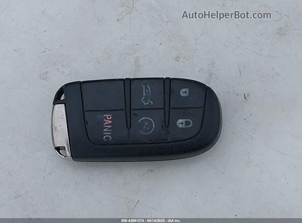 2C3CCABGXJH278104 2018 CHRYSLER 300 Серый Вид панели приборов