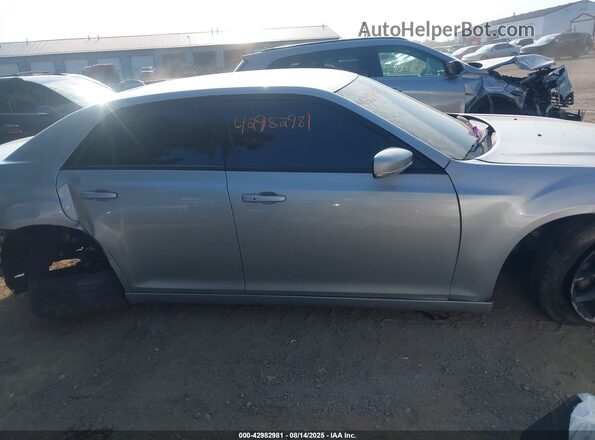 2C3CCABGXMH549893 2021 CHRYSLER 300 Серебряный Панорамный вид салона 360°