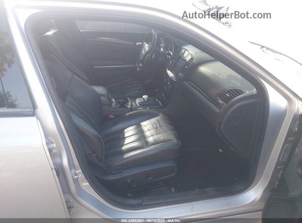 2C3CCABGXMH549893 2021 CHRYSLER 300 Серебряный Вид салона спереди