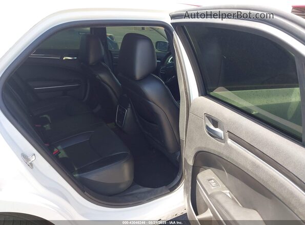 2C3CCADG2NH134386 2022 CHRYSLER 300 White Vista de la etiqueta del VIN
