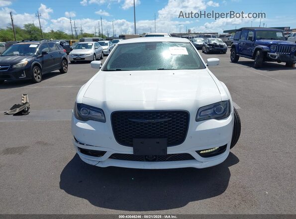 2C3CCADG2NH134386 2022 CHRYSLER 300 White Vista interior trasera