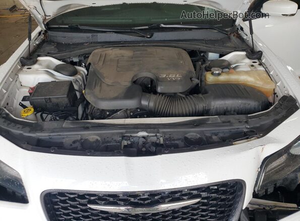 2C3CCAGG5JH250834 2018 CHRYSLER 300 White 