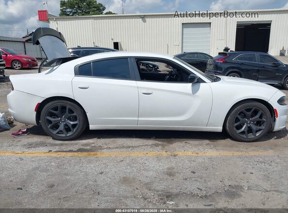 2C3CDXBG9LH238776 2020 DODGE CHARGER White Вид задньої частини салону