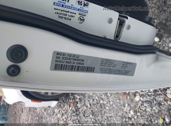 2C3CDXCTXMH587586 2021 DODGE CHARGER White Vista del compartimento del motor