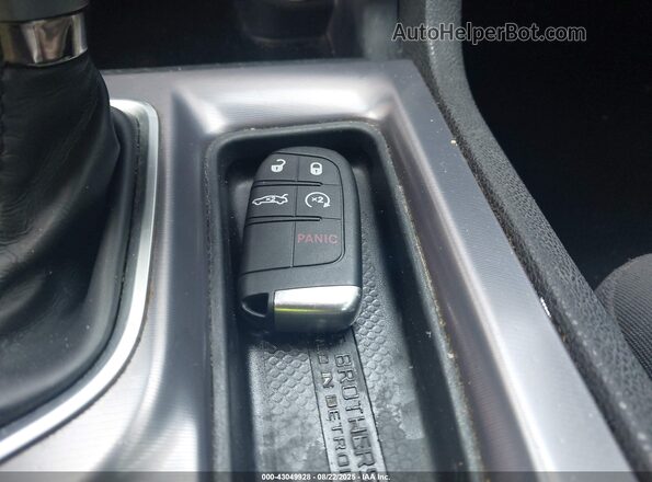 2C3CDXCTXMH587586 2021 DODGE CHARGER White Vista del salpicadero